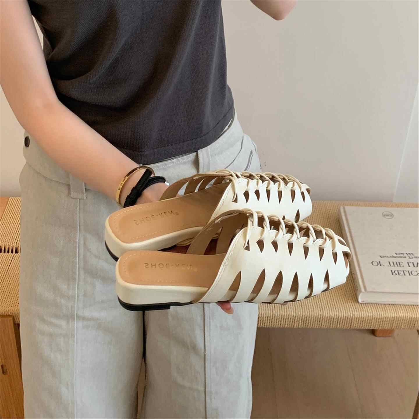 luxury brand Handmade Weaving  - đánh giá và giá Slip On Mule Flat