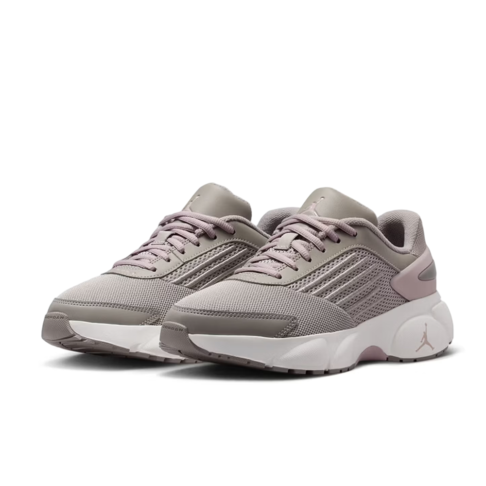 Nike Jordan TRUNNER FLOW: Comf - đánh giá và giá Women'S Shoes Nike Jordan